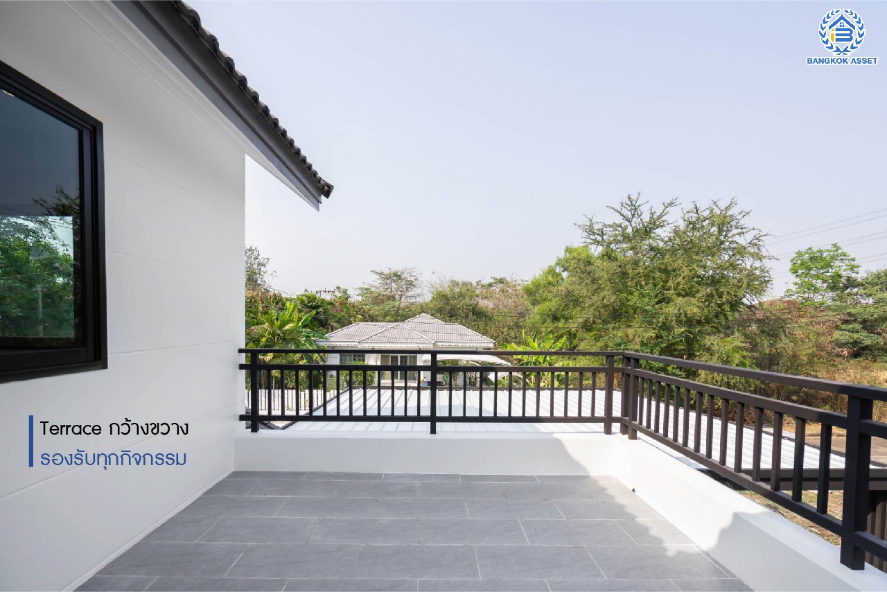 คฤหาสน์ตกแต่งใหม่ ดีไซน์สุด Luxury ม.กฤษดานคร18 บรมราชชนนี หลังมุม เนื้อที่ 77 ตร.ว. บนพื้นที่ใช้สอยมากถึง 320 ตร.ม. อีกระดับของฟังก์ชัน 6 ห้องนอน 2 ห้องน้ำ 1 ห้องอเนกประสงค์ จอดรถได้ 2 คัน บรรยากาศสุด Private บนทำเลศักยภาพเชื่อมต่อหลายเส้นทาง ใกล้เซ็นทรัลปิ่นเกล้า ม.มหิดล , ทางด่วน "กาญจนาภิเษก"...